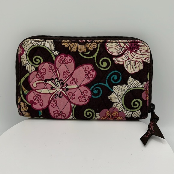 VERA BRADLEY “Mod Floral Pink” (2007, Retired) Quilted Wristlet, EUC - Picture 2 of 4